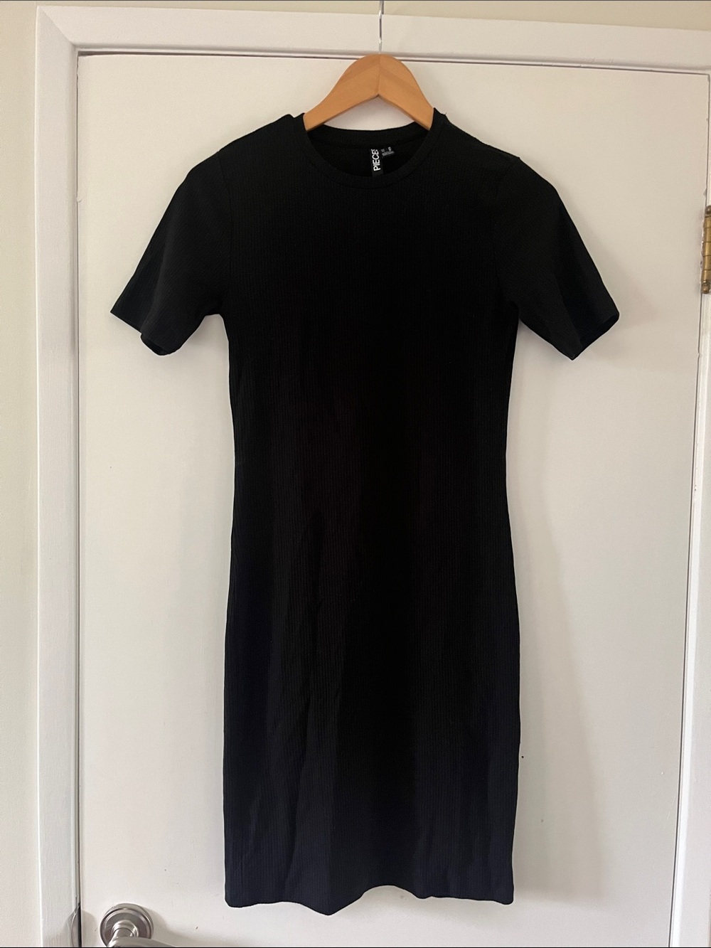Pieces Black Ribbed Short-Sleeve Bodycon Dress